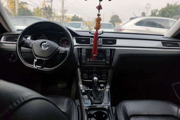 Used Volkswagen Passat 2017 280TSI DSG Luxury Edition