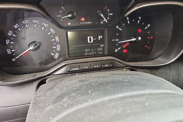 Used Citroen C4 AIRCROSS Yunyi 2018 350THP Automatic Internet E-Zhi Edition Odometer Close Up