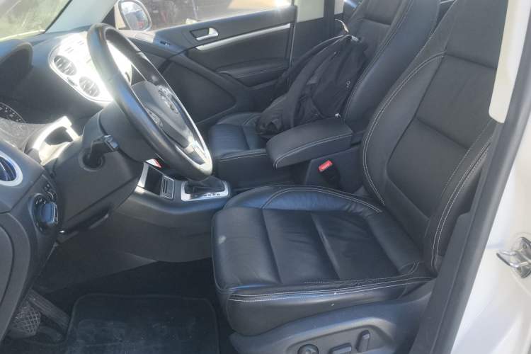 Used Volkswagen Tiguan L 2016 280TSI Automatic Two-Wheel Drive Silk Road Comfort Edition
