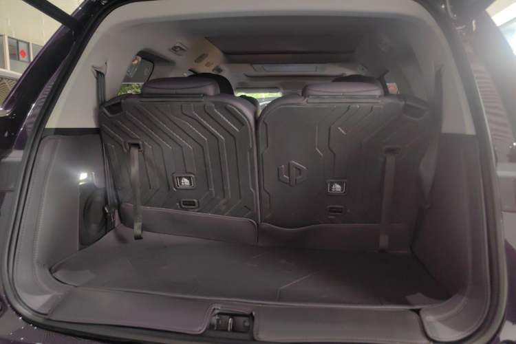 Used Leapmotor C16 2024 Range-Extended 200 LiDAR Edition Trunk