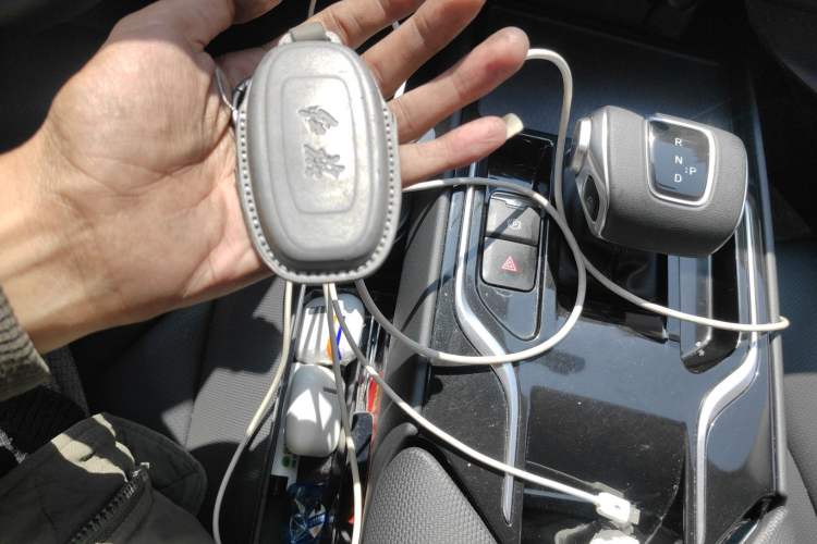 Used Hongqi E-QM5 2024 450km Range Commuter Version
