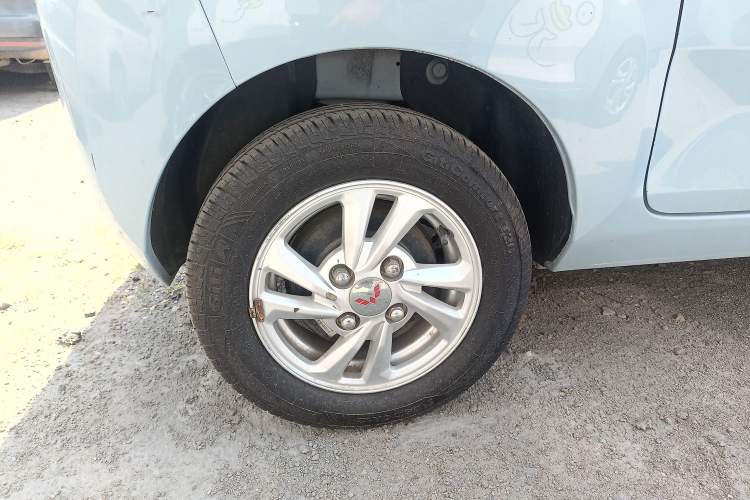 Used Wuling Hongguang MINIEV 2020 Freedom Version Lithium Iron Phosphate Right Rear Wheel Hub