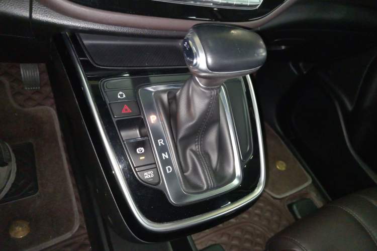 Used GAC Trumpchi M6 2019 270T DCT Luxury Edition (6-seater) China VI Gear Lever