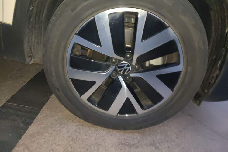 Used Volkswagen Tayron 2023 330TSI Two-Wheel-Drive Luxury Plus Advanced Version
