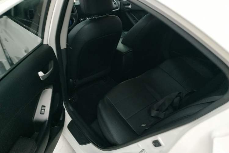 Used Kia K3 2015 1.6L Automatic GL
