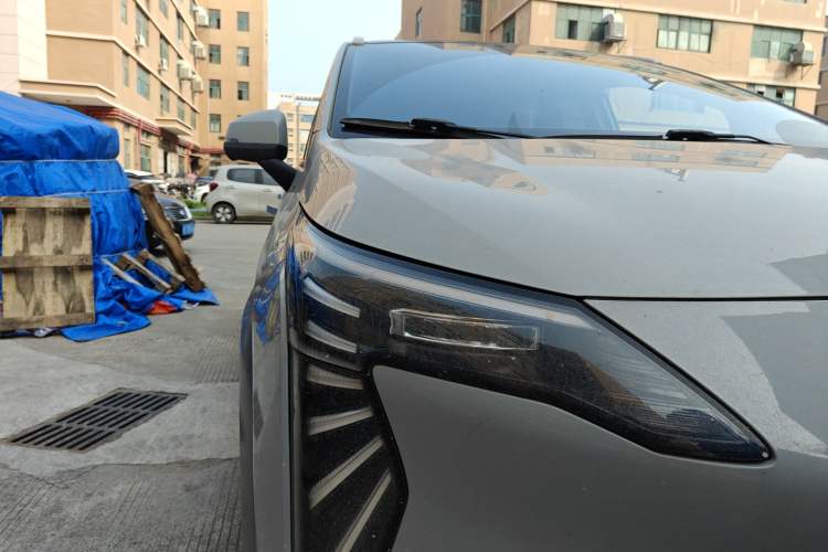 Used AION Y 2022 Plus 70 Smart Edition Right Front Headlight