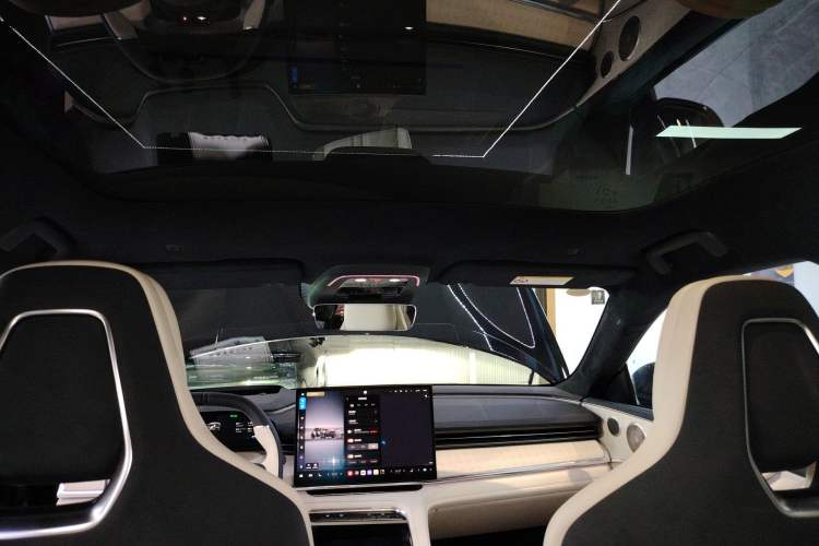 Used Zeekr 001 2026 95° All-Wheel-Drive Max Edition Headliner