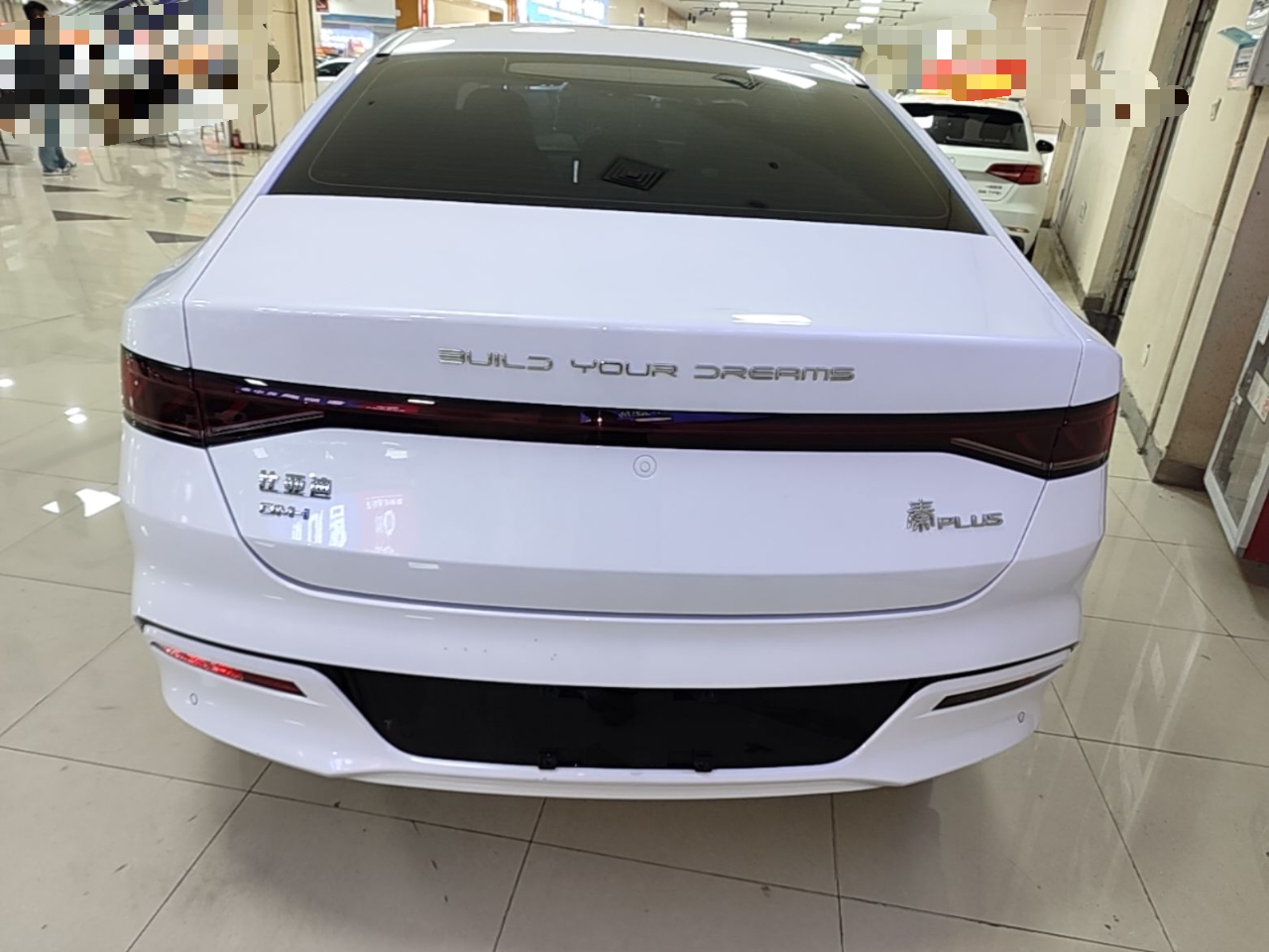 BYD Qin PLUS 2024 HONOR Edition DM-i 55KM Leading Model — снимка 5