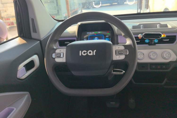 Used Chery QQ Ice Cream 2022 120km Conical Shape Lithium Iron Phosphate Steering Wheel