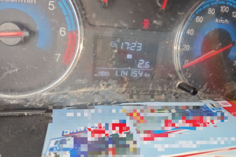 Used Dongfeng Fengon 360 2015 1.5L Manual Luxury 7-Seater China IV Standard
