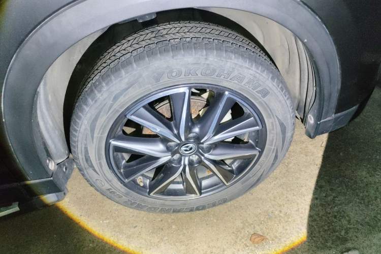 Used Mazda CX-5 2017 2.5L Automatic 4x4 Flagship Version China V Standard Right Front Wheel Hub