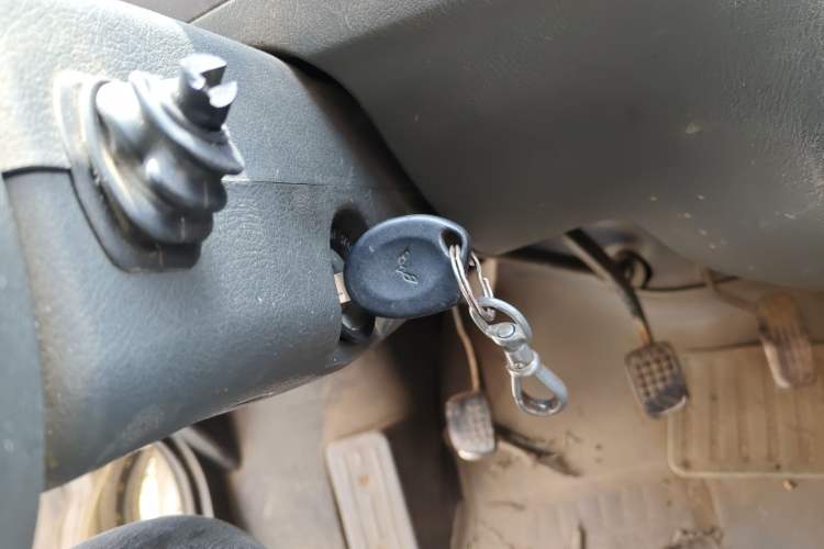 Used Wuling Zhiguang 2010 1.0L New Version Practical Short-Body L2Y