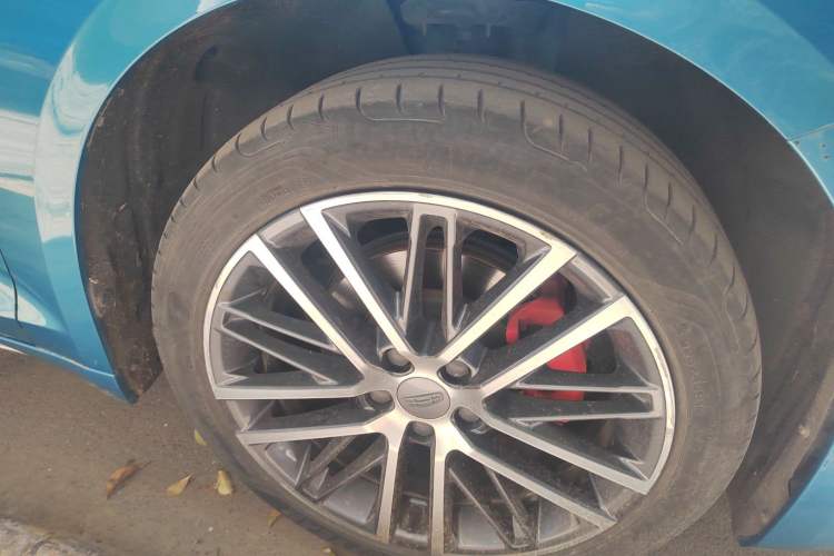 Used Geely Auto Preface 2021 2.0TD Flagship Edition Right Front Wheel Hub