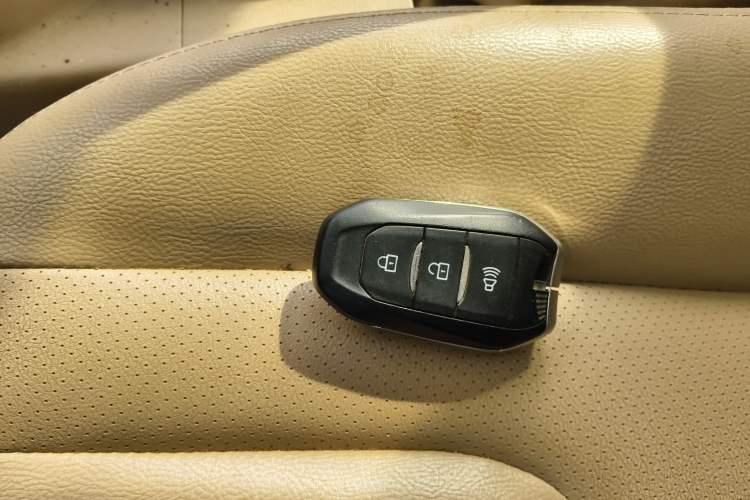 Used Lifan Auto Xuanlang 2017 1.8L Manual Comfort Model