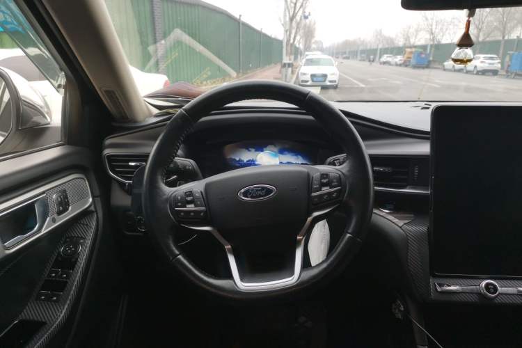 Used Ford Explorer 2020 EcoBoost 285 4x4 Titanium Edition 6 Seats
