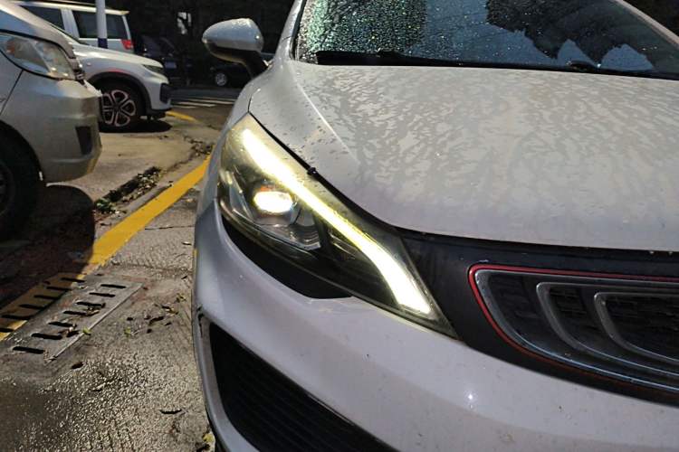 Used Geely Auto Emgrand GS 2018 Lingchao Edition 1.4T Automatic LingShang Smart Connectivity Model Right Front Headlight