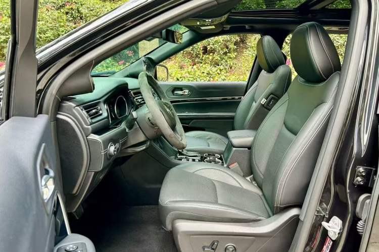 Used Jeep Grand Commander 2021 2.0T Four-Wheel Drive 80th Anniversary Edition Left Front Seat