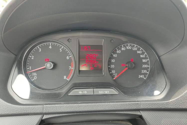 Used Volkswagen Jetta 2015 Value Edition 1.6L Manual Fashionable Style
