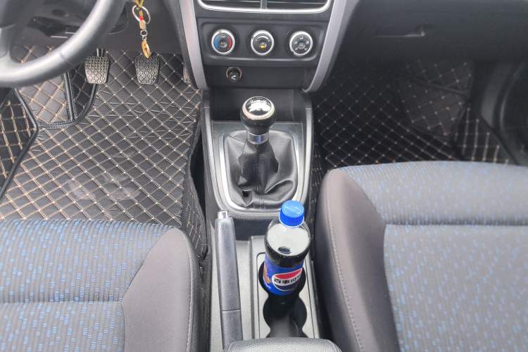 Used Bestune B30 2016 1.6L manual luxury version
