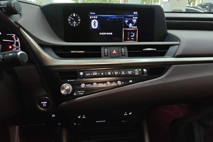 Used Lexus ES 2020 300h Premier Edition Audio And AC Panel