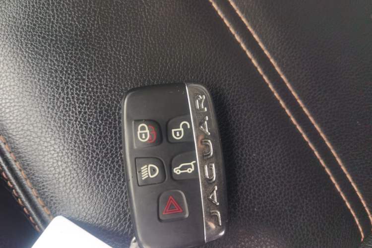 Used Jaguar F-PACE 2019 2.0T Four-Wheel Drive Urban Luxury Edition