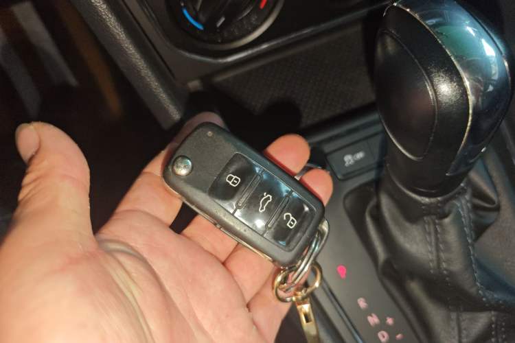 Used Volkswagen Lavida 2017 1.6L Automatic Comfort Edition Vehicle Key