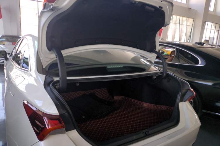 Used Toyota Avalon 2023 2.0L Premium Edition