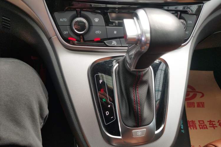 Used Haval H6 2015 Sport Edition 1.5T Automatic Two-Wheel Drive Luxury Model