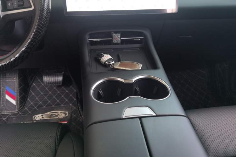 Used Landian E5 PLUS 2025 165 km Long-Range Version 7 Seats
