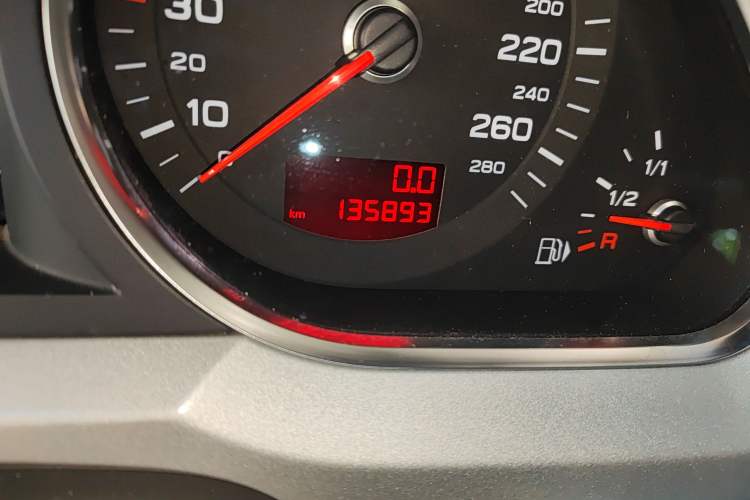 Used Audi A6L 2010 2.8 FSI quattro Luxury Model
