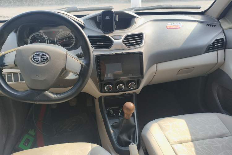 Used FAW Xiali N5 2014 1.3L Manual Comfort Version
