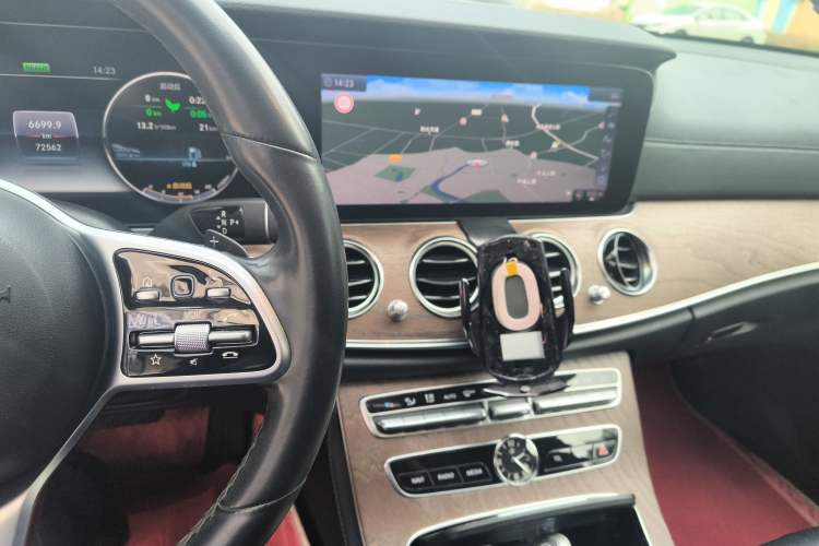 Used Mercedes-Benz E-Class 2019 E 260 L
