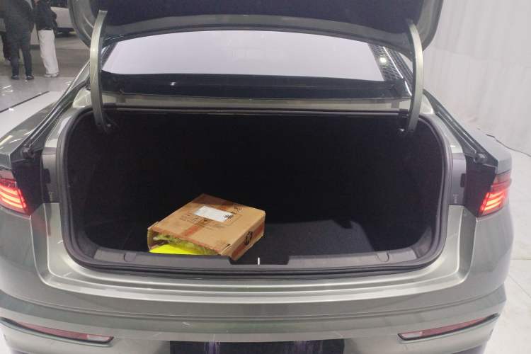 Used Geely Auto Preface 2023 1.5TD Fuyao Version