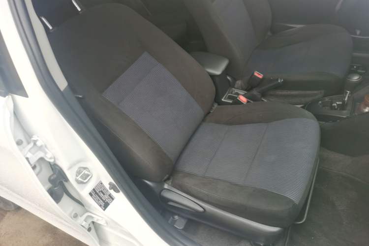 Used Toyota YARiS L Zhi Xiang 2017 1.5E CVT Dynamic Edition
