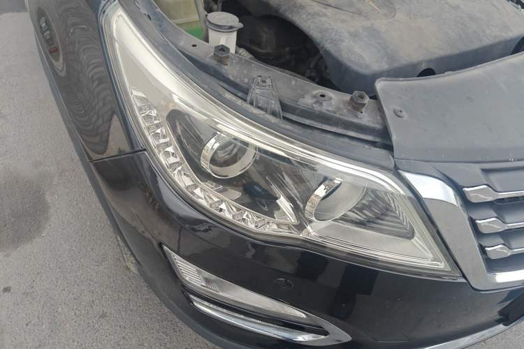 Used Baojun 560 2015 1.8L manual luxury version