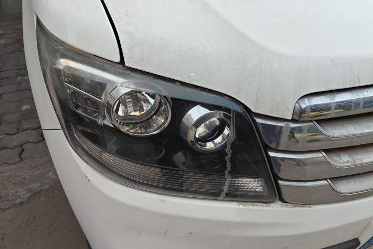 Used CHANGAN KAICHENG Ounuo S 2015 1.5L CNG Model Right Front Headlight