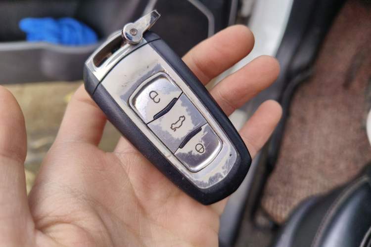 Used Geely Auto Emgrand 2016 Sedan 1.5L Manual Upward Edition