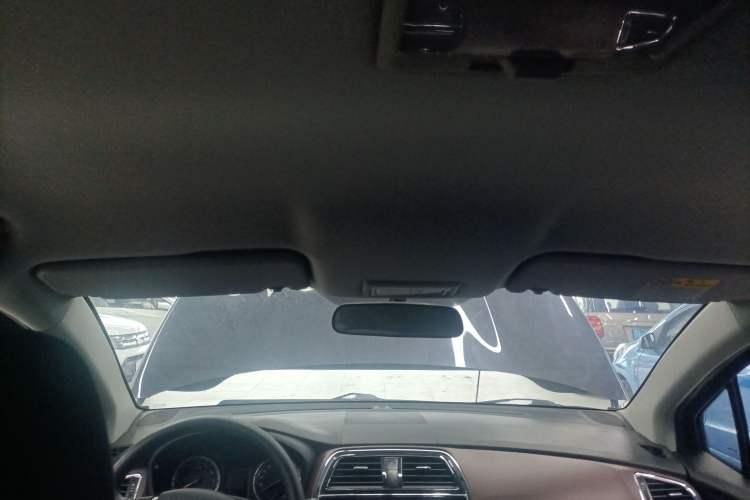 Used Suzuki Vitara S-Cross 2017 1.6L Manual Two-Wheel Drive Urban Fashion Model