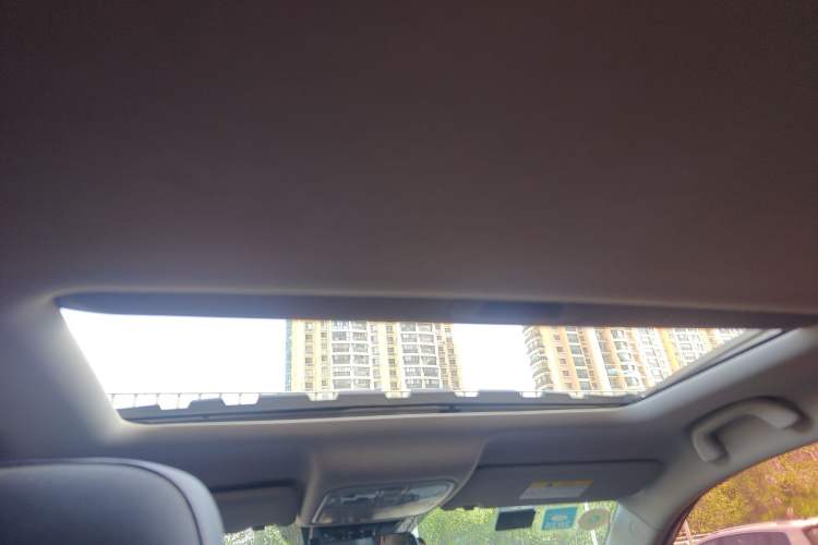 Used CHANGAN CS75 2017 Shangkui Edition 1.5T Automatic Fengyue Model
