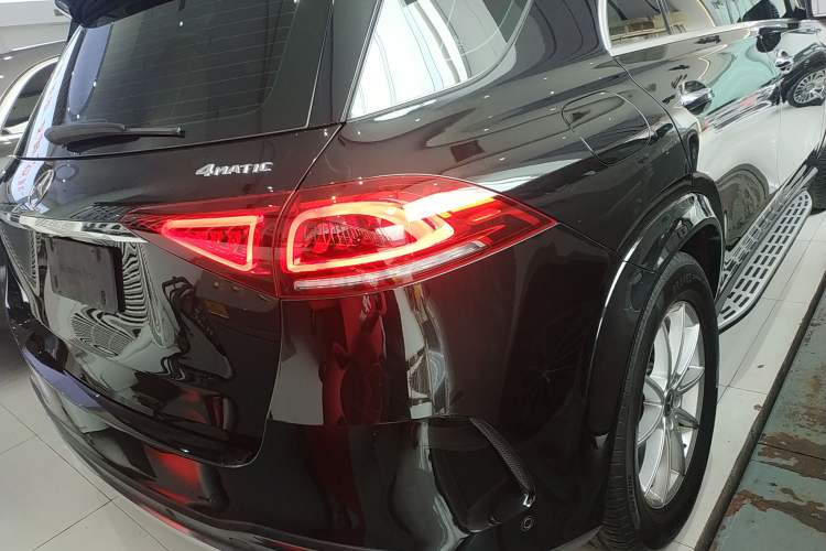 Used Mercedes-Benz GLE 2021 GLE 350 4MATIC Stylish Model Exterior 3