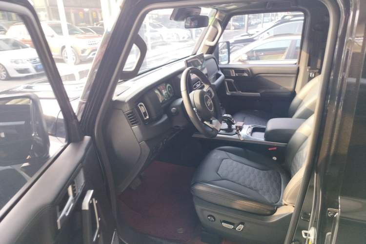 Used 212 T01 2025 2.0T Changfeng
