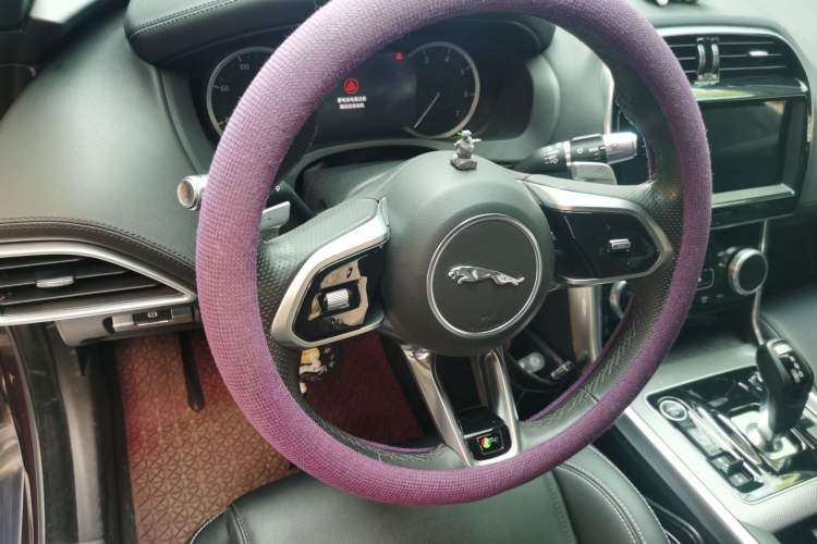 Used Jaguar XEL 2020 2.0T 200PS R-DYNAMIC Youth Sports Edition Steering Wheel