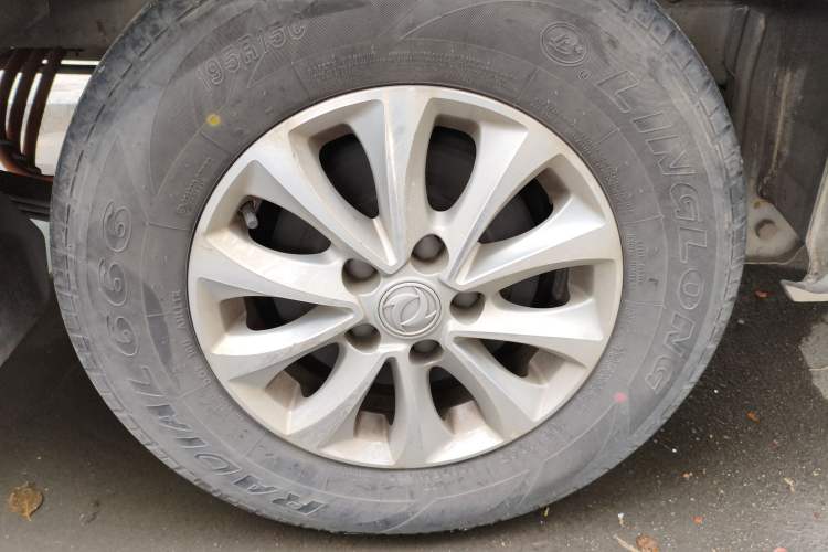 Used FORTHING Lingzhi M5 2020 Long-Range Version Comfort Model 7 Seats