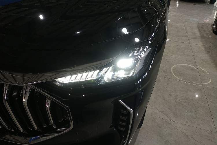 Used JETOUR X70 PLUS 2023 1.5T DCT Brave PLUS 5-Seater
