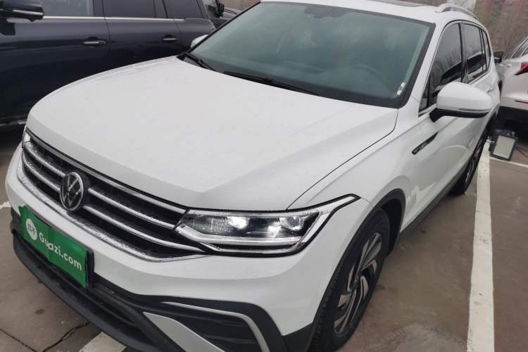 Used Volkswagen Tiguan L 2024 300TSI Automatic Two-Wheel Drive Smart Edition