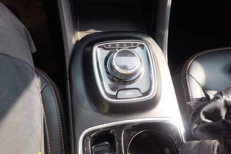 Used AION Trumpchi GE3 2018 530 Internet Enjoyment Version Gear Lever