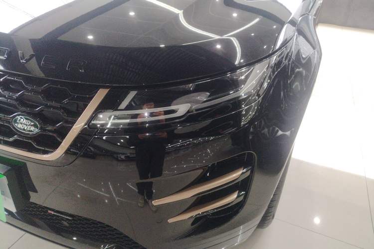 Used Land Rover Range Rover Evoque 2023 Aurora L 249 PS Collins Antique Bronze Special Edition
