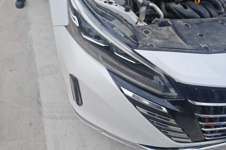 Used Nissan Teana 2022 2.0L XL-TLS Enjoyment Edition Right Front Headlight