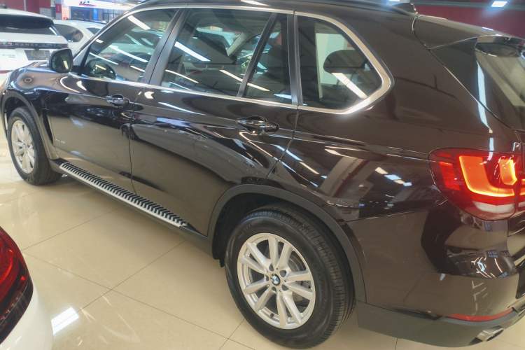 Used BMW X5 2015 xDrive28i
