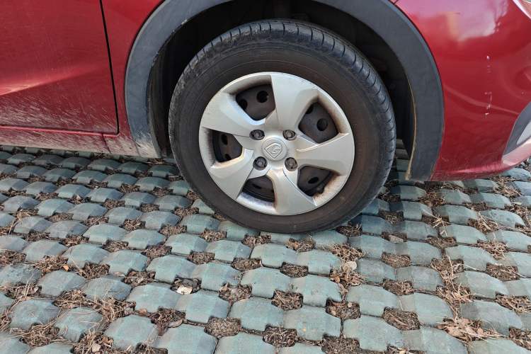 Used Baojun 310 2016 1.2L manual Comfort trim level